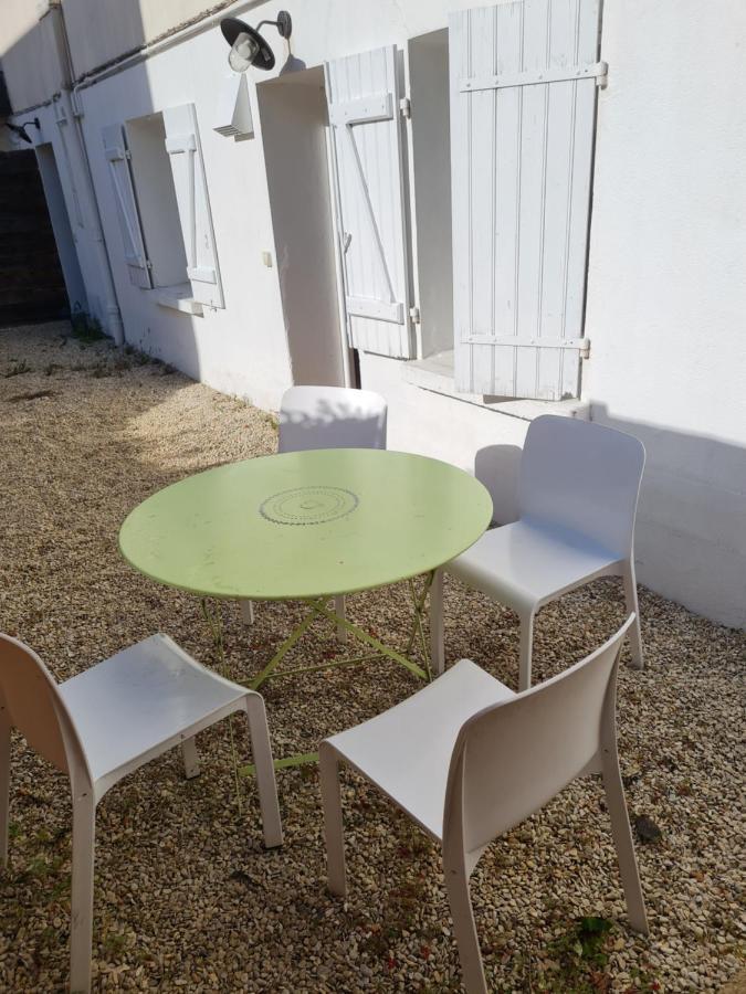 Appartement Calme Et Pratique. Tours Exteriör bild